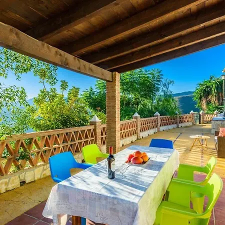 Almendros De Manuela El By Ruralidays Holiday home *