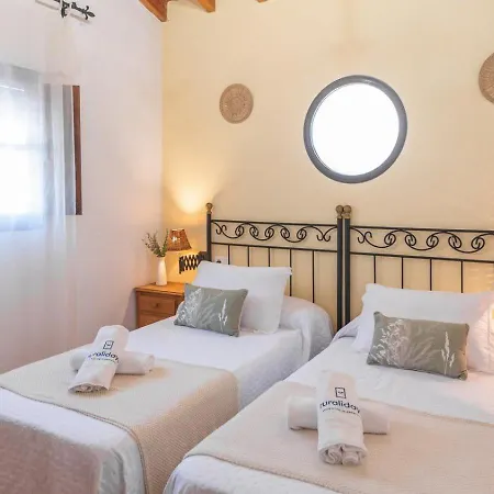 Holiday home Almendros De Manuela El By Ruralidays Borge